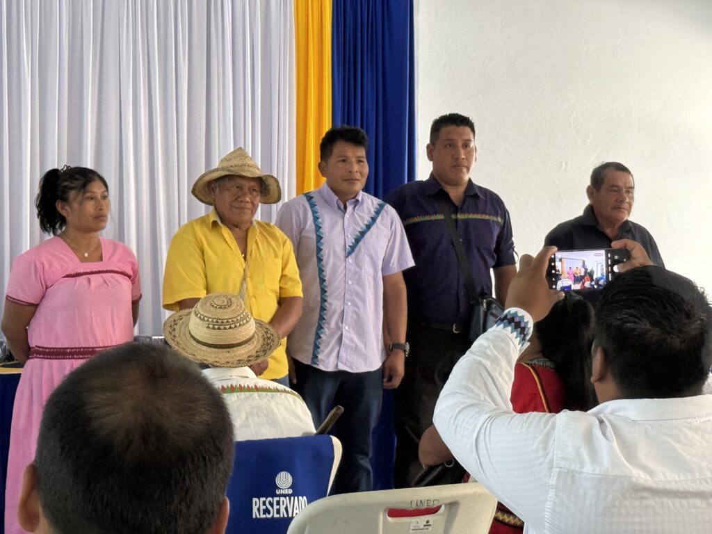 Durante la presentación se dieron a conocer los investigadores comunitarios: Luis Palacios Quirós (territorio de Osa), Edgar Atencio Rodríguez (territorio Comte Burica), Melina Montezuma Rodríguez (territorio Comte Burica), Benito Montezuma Montezuma (territorio Abrojos Montezuma) y Javier Montezuma Montezuma (territorio Altos de San Antonio).