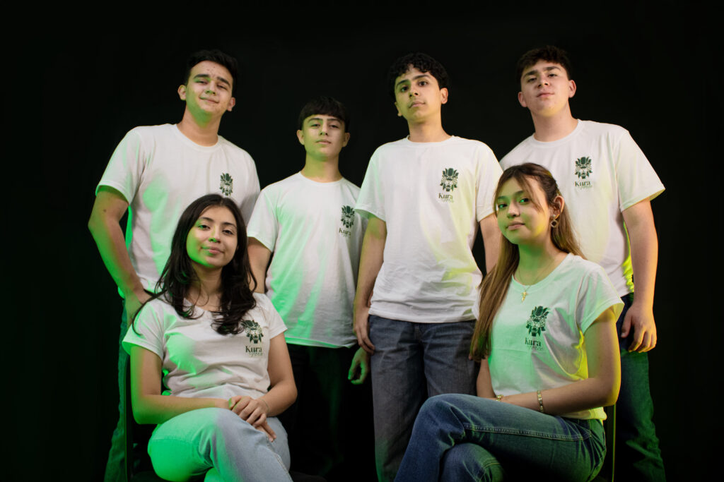 De izquierda a derecha: David Cascante, Mariana Murillo, Esteban Morales, Felipe Sáenz, Carolina Bustillos y Geicob Blanco.