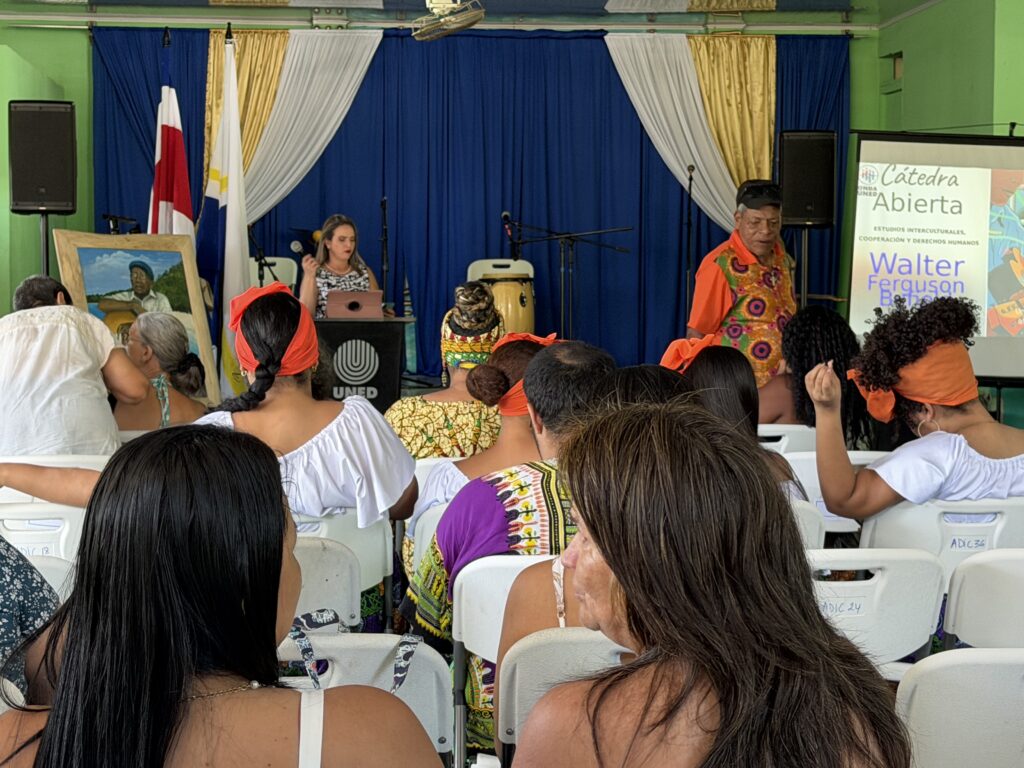 UNED presentó en Cahuita la Cátedra Abierta “Walter Ferguson Byfield”, en reconocimiento al legado del calypsonian.