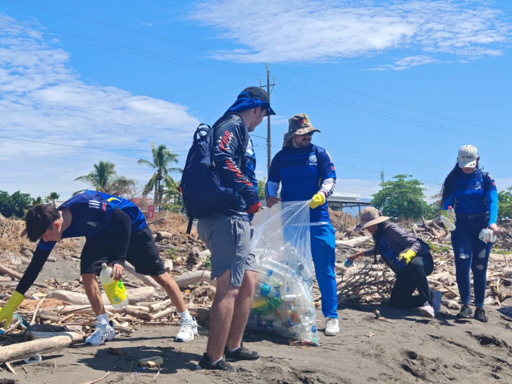 Jornada fortaleció el vínculo entre estudiantes y comunidad puntarenense.