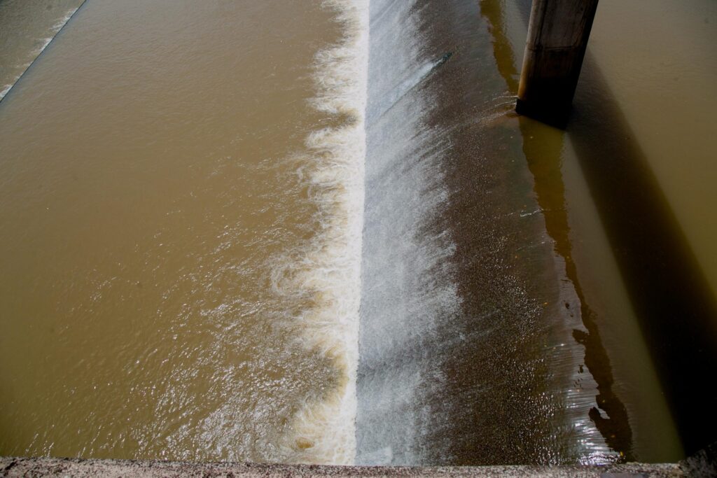 Más allá del clima, la UNED advierte que un fenómeno de El Niño similar al de 1997 podría repercutir en la disponibilidad de agua, la producción de alimentos y la economía de los hogares costarricenses.