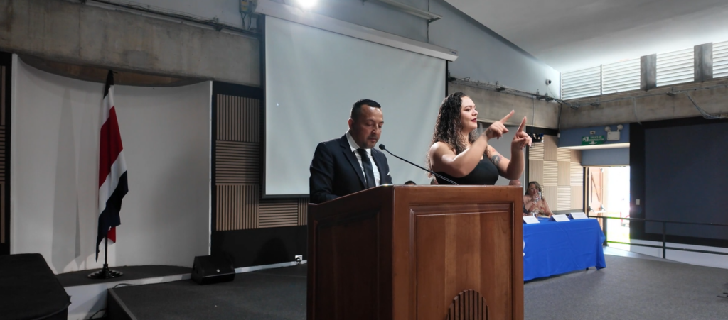 Fernando Asdrúbal Sandoval Ulate fue reconocido por una labor que ha puesto a las personas y las necesidades de sus comunidades en el centro de su compromiso ciudadano.